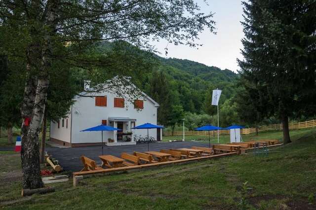 Хостелы Adventure Park Mojan Андриевица-13